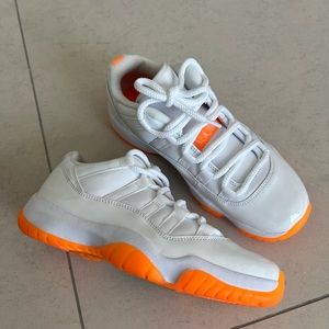 JORDAN SNEAKERS youth sizing